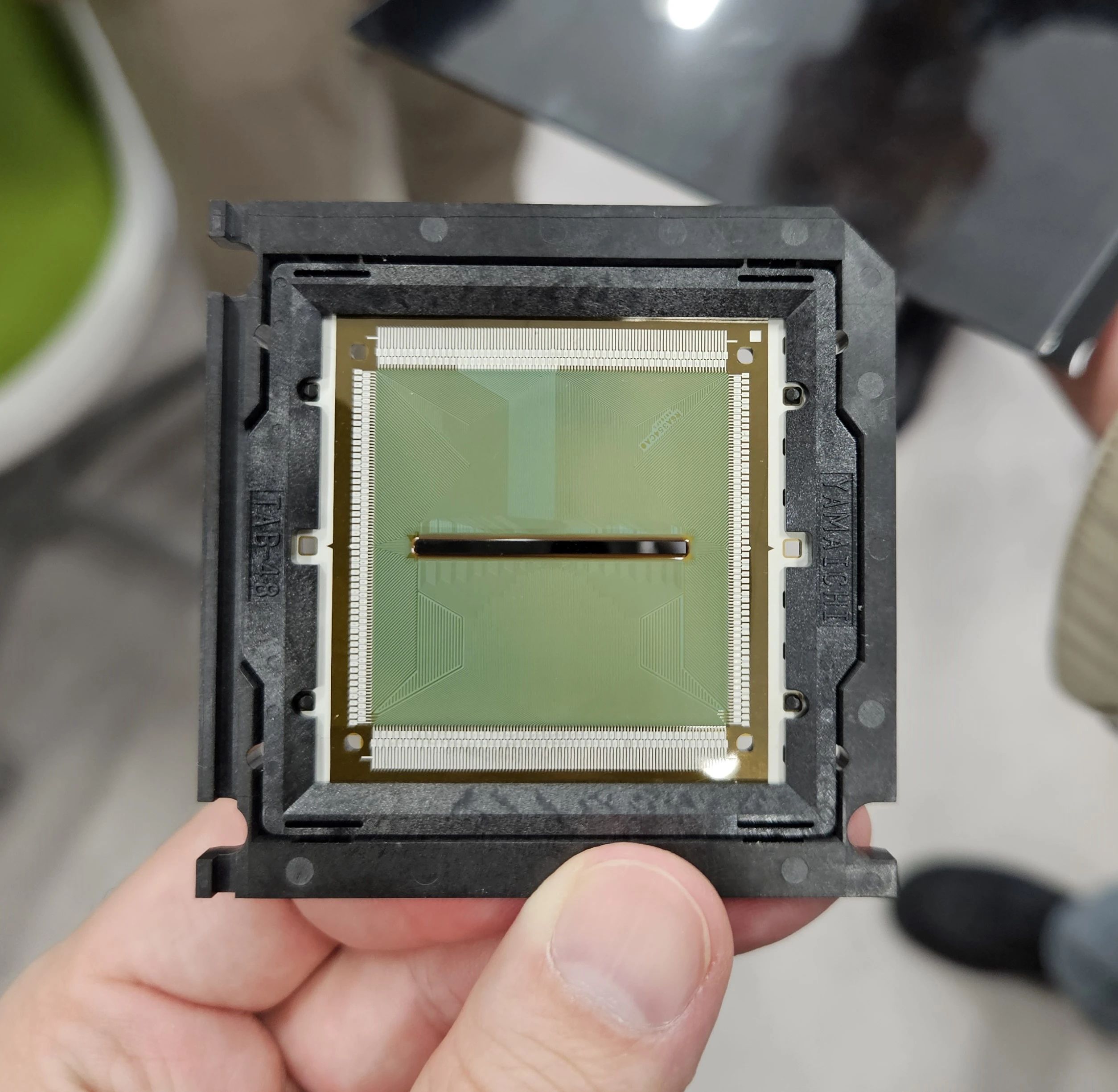 英唐智控：車載DDIC批量交付，開啟收獲第一步